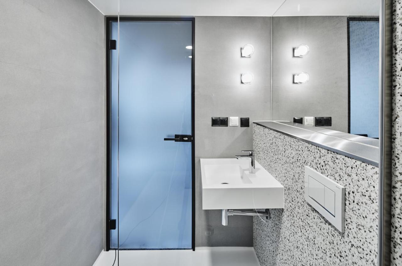 New Port - Premium Floating Aparthotel 크라쿠프 외부 사진